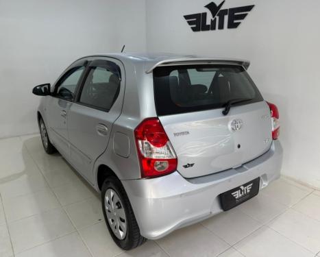 TOYOTA Etios Hatch 1.3 16V 4P FLEX XS, Foto 13
