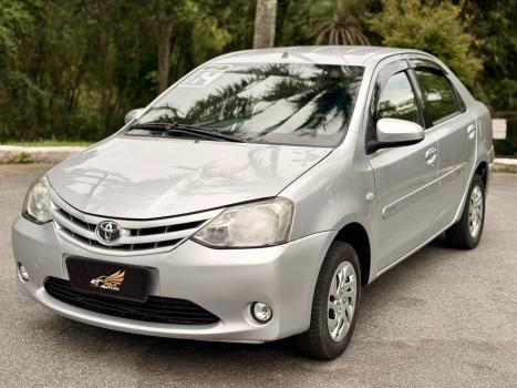 TOYOTA Etios Hatch 1.3 16V 4P FLEX XS, Foto 2