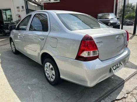 TOYOTA Etios Sedan 1.5 16V 4P FLEX X AUTOM�TICO, Foto 11
