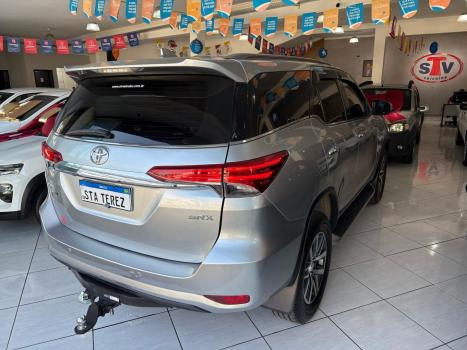 TOYOTA Hilux Caminhonete , Foto 5