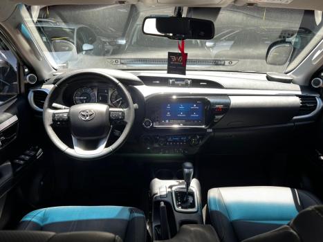 TOYOTA Hilux Caminhonete 2.8 16V SRX 4X4 TURBO DIESEL CABINE DUPLA AUTOMTICO, Foto 8