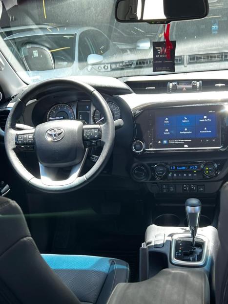 TOYOTA Hilux Caminhonete 2.8 16V SRX 4X4 TURBO DIESEL CABINE DUPLA AUTOMTICO, Foto 11