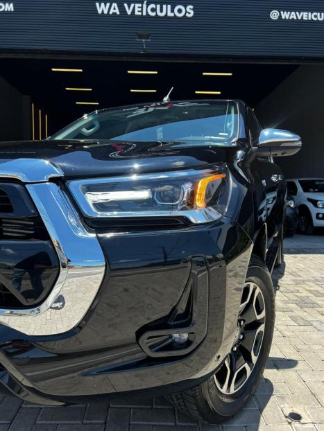 TOYOTA Hilux Caminhonete 2.8 16V SRX 4X4 TURBO DIESEL CABINE DUPLA AUTOMTICO, Foto 17