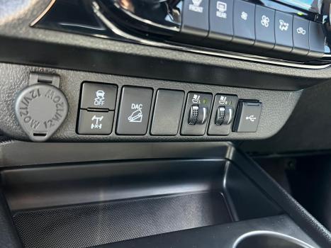 TOYOTA Hilux Caminhonete 2.8 16V SRX 4X4 TURBO DIESEL CABINE DUPLA AUTOMTICO, Foto 19