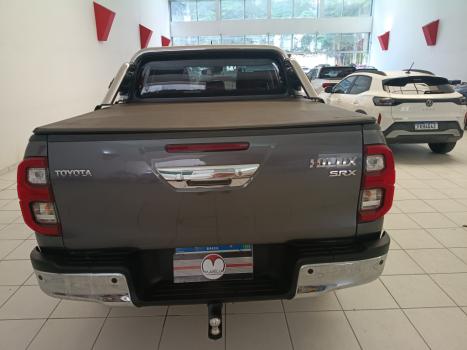 TOYOTA Hilux Caminhonete 2.8 16V SRX 4X4 TURBO DIESEL CABINE DUPLA AUTOM�TICO, Foto 4