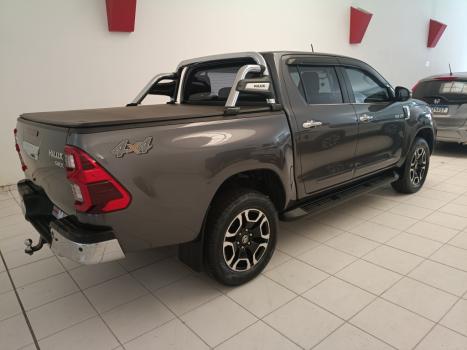 TOYOTA Hilux Caminhonete 2.8 16V SRX 4X4 TURBO DIESEL CABINE DUPLA AUTOM�TICO, Foto 5