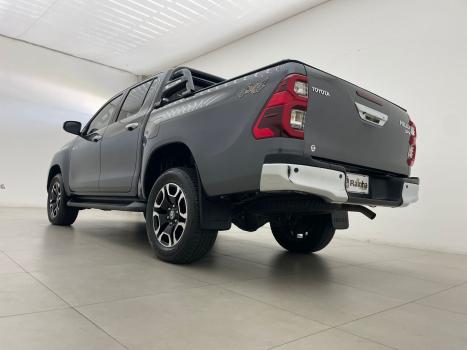 TOYOTA Hilux Caminhonete 2.8 16V SRV 4X4 DIESEL CABINE DUPLA AUTOM�TICO, Foto 3