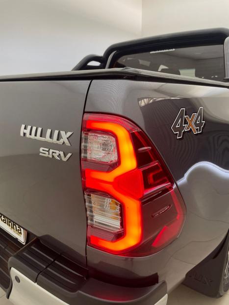 TOYOTA Hilux Caminhonete 2.8 16V SRV 4X4 DIESEL CABINE DUPLA AUTOM�TICO, Foto 9