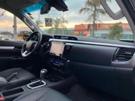 TOYOTA Hilux Caminhonete 2.8 16V SRX 4X4 DIESEL CABINE DUPLA AUTOM�TICO, Foto 8