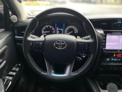 TOYOTA Hilux Caminhonete 2.8 16V 4P SRX DIESEL CABINE DUPLA, Foto 11