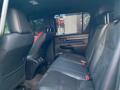 TOYOTA Hilux Caminhonete 2.8 16V GR SPORT 4X4 TURBO DIESEL CABINE DUPLA AUTOM�TICO, Foto 7