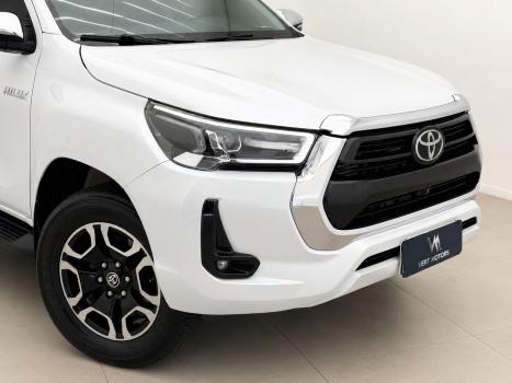 TOYOTA Hilux Caminhonete 2.8 16V SRX 4X4 TURBO DIESEL CABINE DUPLA AUTOM�TICO, Foto 2