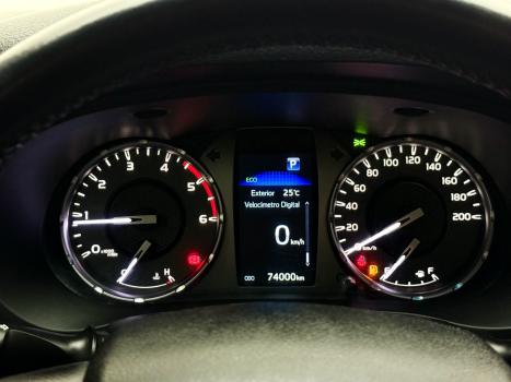 TOYOTA Hilux Caminhonete 2.8 16V SRX 4X4 TURBO DIESEL CABINE DUPLA AUTOM�TICO, Foto 8