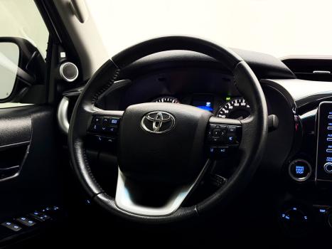 TOYOTA Hilux Caminhonete 2.8 16V SRX 4X4 TURBO DIESEL CABINE DUPLA AUTOM�TICO, Foto 15