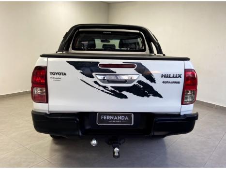 TOYOTA Hilux Caminhonete 2.8 16V 4P SR 4X4 DIESEL CHALLENGE CABINE DUPLA AUTOMÁTICO, Foto 4