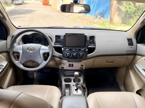 TOYOTA Hilux SW4 2.7 16V 4P SR FLEX AUTOMÁTICO, Foto 9