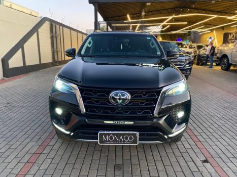 TOYOTA Hilux SW4 2.8 16V 4P SRX 4X4 7 LUGARES TURBO DIESEL AUTOM�TICO, Foto 2