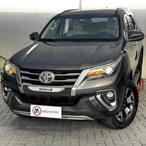 TOYOTA Hilux SW4 2.8 4P SRX 4X4 DIAMOND 7 LUGARES TURBO DIESEL AUTOM�TICO, Foto 7