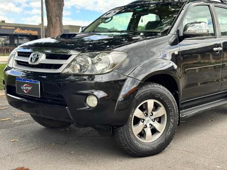 TOYOTA Hilux SW4 3.0 16V 4P SRV 4X4 TURBO DIESEL AUTOMTICO, Foto 3