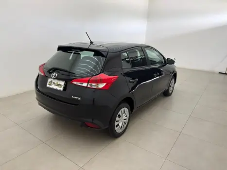 TOYOTA Yaris Hatch 1.5 16V 4P FLEX XL MULTIDRIVE AUTOM�TICO CVT, Foto 8