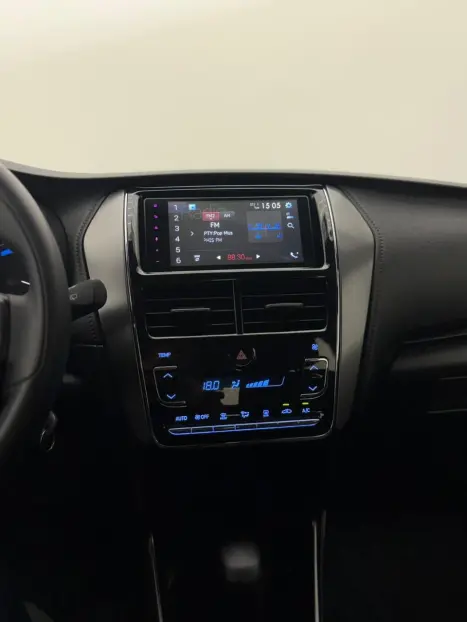 TOYOTA Yaris Hatch 1.5 16V 4P FLEX XL MULTIDRIVE AUTOM�TICO CVT, Foto 17