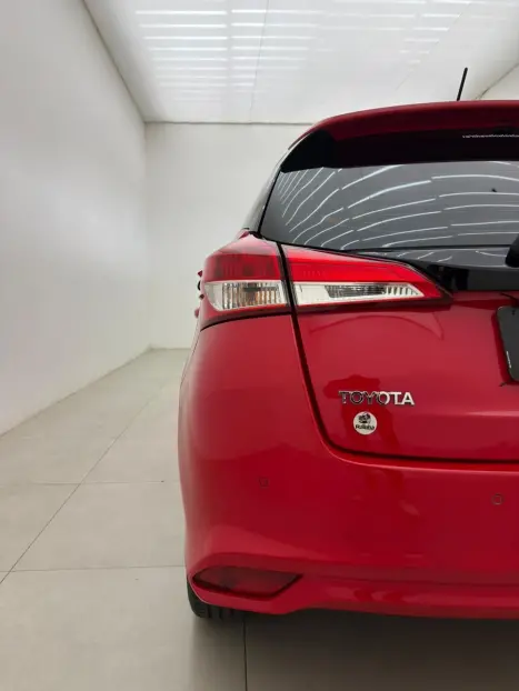 TOYOTA Yaris Hatch 1.3 16V 4P FLEX XL MULTIDRIVE AUTOM�TICO CVT, Foto 8