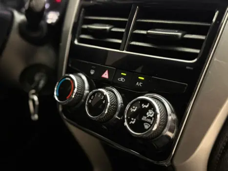 TOYOTA Yaris Hatch 1.3 16V 4P FLEX XL MULTIDRIVE AUTOM�TICO CVT, Foto 18