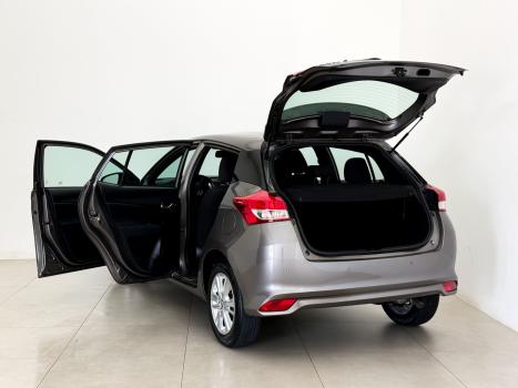 TOYOTA Yaris Hatch 1.3 16V 4P FLEX XL, Foto 4