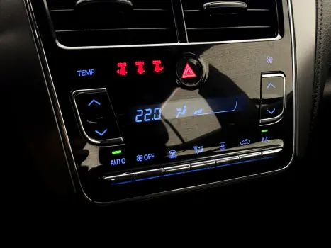 TOYOTA Yaris Hatch 1.5 16V 4P FLEX XL MULTIDRIVE AUTOM�TICO CVT, Foto 12