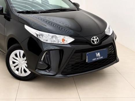 TOYOTA Yaris Hatch 1.5 16V 4P FLEX XL MULTIDRIVE AUTOMÁTICO CVT, Foto 2