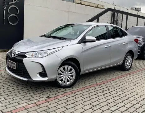 TOYOTA Yaris Hatch 1.5 16V 4P FLEX XL MULTIDRIVE AUTOM�TICO CVT, Foto 1