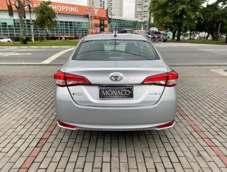 TOYOTA Yaris Hatch 1.5 16V 4P FLEX XL MULTIDRIVE AUTOM�TICO CVT, Foto 4