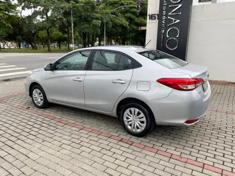 TOYOTA Yaris Hatch 1.5 16V 4P FLEX XL MULTIDRIVE AUTOM�TICO CVT, Foto 5