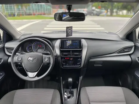 TOYOTA Yaris Hatch 1.5 16V 4P FLEX XL MULTIDRIVE AUTOM�TICO CVT, Foto 11