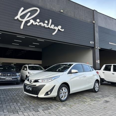 TOYOTA Yaris Hatch 1.3 16V 4P FLEX XL PLUS TECH MULTIDRIVE AUTOM�TICO CVT, Foto 1