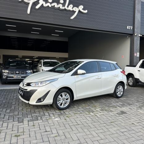 TOYOTA Yaris Hatch 1.3 16V 4P FLEX XL PLUS TECH MULTIDRIVE AUTOM�TICO CVT, Foto 6