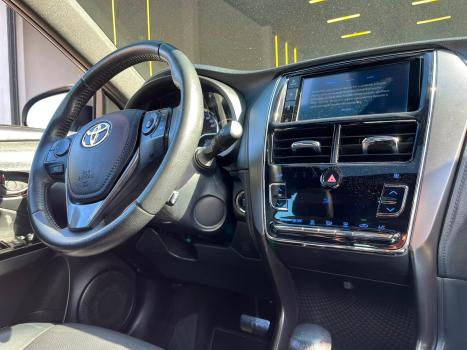 TOYOTA Yaris Hatch 1.5 16V 4P FLEX XLS MULTIDRIVE AUTOM�TICO CVT, Foto 8