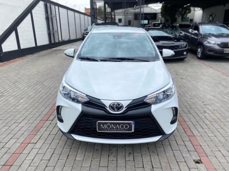 TOYOTA Yaris Sedan 1.5 16V 4P FLEX XS CONNECT MULTIDRIVE AUTOMTICO CVT, Foto 2