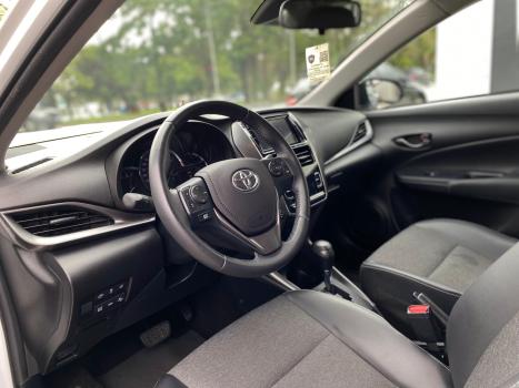 TOYOTA Yaris Sedan 1.5 16V 4P FLEX XS CONNECT MULTIDRIVE AUTOMTICO CVT, Foto 5
