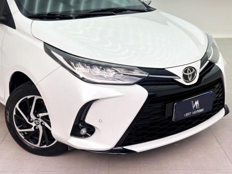 TOYOTA Yaris Sedan 1.5 16V 4P FLEX XLS MULTIDRIVE AUTOM�TICO CVT, Foto 3