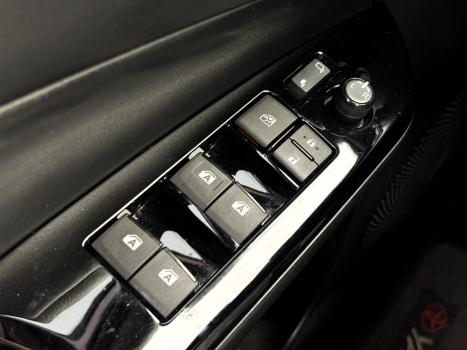 TOYOTA Yaris Sedan 1.5 16V 4P FLEX XLS MULTIDRIVE AUTOM�TICO CVT, Foto 11