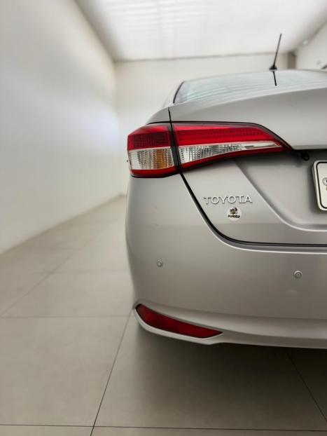 TOYOTA Yaris Sedan 1.5 16V 4P FLEX XL MULTIDRIVE AUTOM�TICO CVT, Foto 7