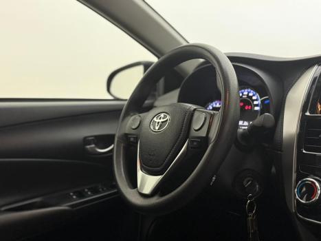 TOYOTA Yaris Sedan 1.5 16V 4P FLEX XL MULTIDRIVE AUTOM�TICO CVT, Foto 14