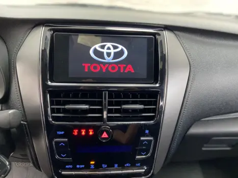 TOYOTA Yaris Sedan 1.5 16V 4P FLEX XS CONNECT MULTIDRIVE AUTOM�TICO CVT, Foto 8