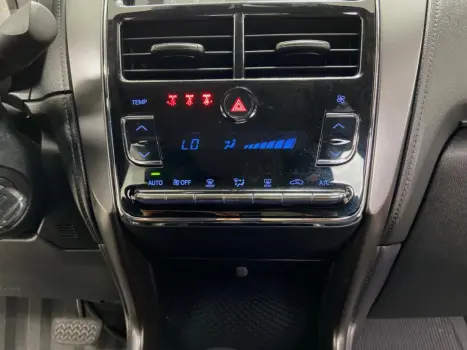 TOYOTA Yaris Sedan 1.5 16V 4P FLEX XS CONNECT MULTIDRIVE AUTOM�TICO CVT, Foto 9