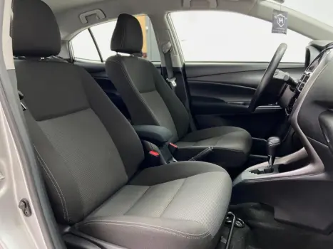 TOYOTA Yaris Sedan 1.5 16V 4P FLEX XS CONNECT MULTIDRIVE AUTOM�TICO CVT, Foto 10
