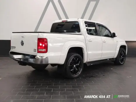 VOLKSWAGEN Amarok 2.0 16V 4X4 CABINE DUPLA HIGHLINE TURBO INTERCOOLER AUTOMÁTICO, Foto 4 VOLKSWAGEN Amarok 2.0 16V 4X4 CABINE DUPLA HIGHLINE TURBO INTERCOOLER AUTOMÁTICO, Foto 4