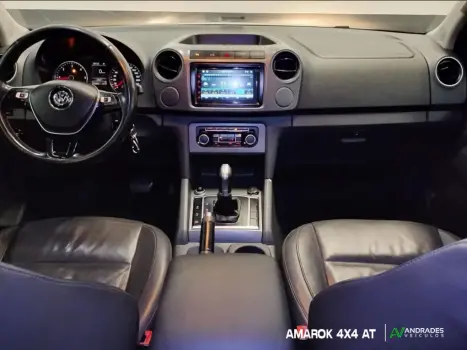 VOLKSWAGEN Amarok 2.0 16V 4X4 CABINE DUPLA HIGHLINE TURBO INTERCOOLER AUTOMÁTICO, Foto 10 VOLKSWAGEN Amarok 2.0 16V 4X4 CABINE DUPLA HIGHLINE TURBO INTERCOOLER AUTOMÁTICO, Foto 10