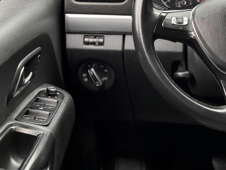 VOLKSWAGEN Amarok 3.0 V6 CABINE DUPLA HIGHLINE 4X4 TURBO INTERCOOLER AUTOM�TICO, Foto 6