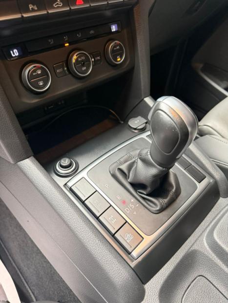 VOLKSWAGEN Amarok 3.0 V6 CABINE DUPLA HIGHLINE 4X4 TURBO INTERCOOLER AUTOM�TICO, Foto 11